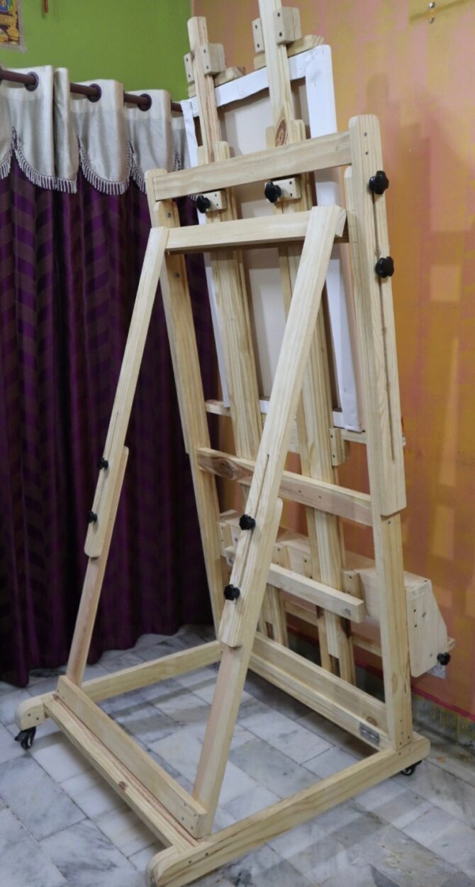 Easel